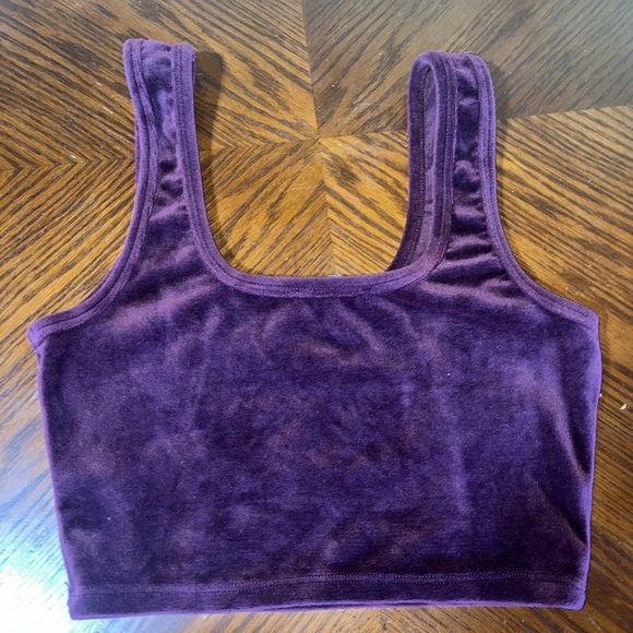 Mixed Threads Los Angeles Cropped Tank - Picture 3 of 3